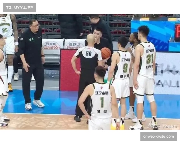 杨鸣指出五犯离场新规迫使球队转向预判拦截和团队协防